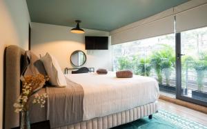 Stylish 2BR-2BA Near Plaza de Toros Mexico City