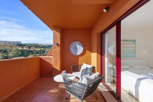 2303-Huge 2 bedrooms apt with sea view