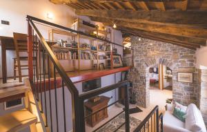 Gorgeous Apartment In Oprtalj With Wifi