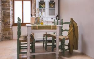 Gorgeous Apartment In Oprtalj With Wifi