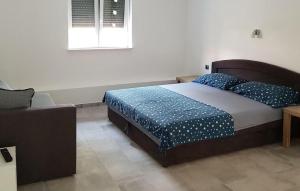 Awesome Apartment In Biograd Na Moru