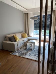 Apartman V