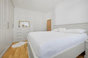 Southend Modern Escape