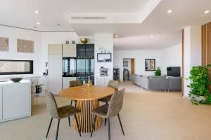 Luxury House with Private Pool, Jacuzzi and Wellness Spa