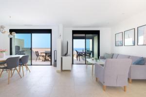 House with Private Spa and Pool, with access to Sauna and Gym