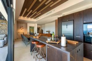 Luxury House Mirador Calaceite Torrox Costa, with Private Pool Jacuzzi and Wellness