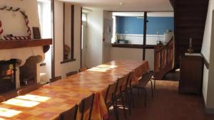 Grande maison de vacances avec piscine à Razès 190 m²