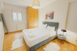 Modern Ground Flr 1 bdr flat with veranda and Parking