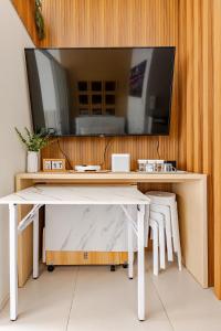 Cozy Tagaytay Stay 4 Pax Studio w FREE Parking