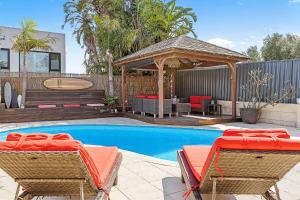 Twin Palms 4BRM Coastal Retreat with Pool & BBQ