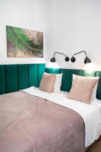 Golden Apartments in Warsaw - Cozy and Stylish Studio - Ząbkowska B