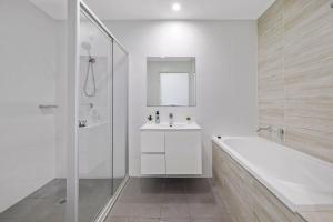 Skyview 2BR inCentral Burwood