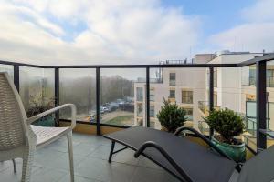 Modern and Elegant Apartment Filarskiego in Gdańsk with Air Conditioning & Parking and Gym by Renters Prestige