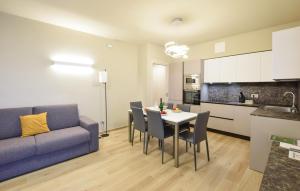 1 Bedroom Lovely Apartment In Premaor