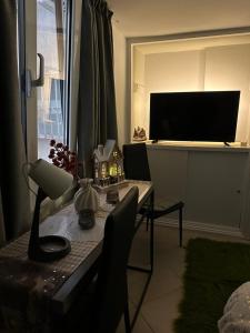 Adrianas Central Stay