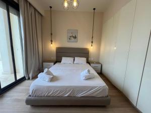 Ancient Sands 4BR • Heated Pool Twin-Villa