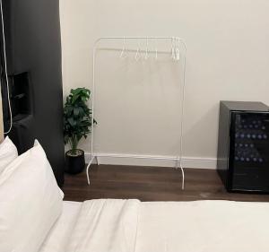 استيديو أنيق وهادئ بتسجيل ذاتي