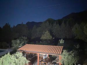 Noravilla con piscina fra mare e montagne