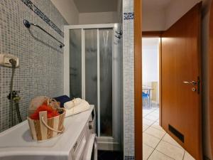 Modern residence flat with balcony-Beahost