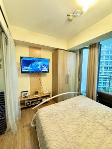 Aesthetic Beach View Unit in Azure Parañaque