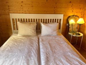 Bosquemar cabin for Family, animals and massages