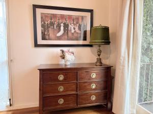 Luxury 3BR Home ,Office,Garden,Minutes to Beach