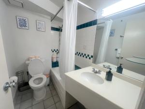 Happy Hawaiian Monarch Studio condo