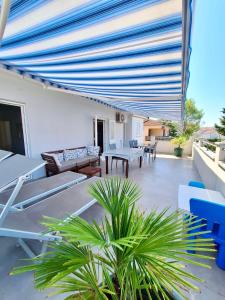 App Sanny with nice terrace