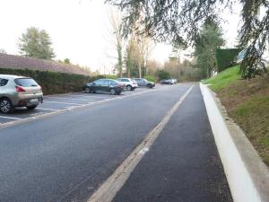 Appartement rénové à Stella-Plage avec piscine chauffée, parking privé gratuit, TV grand écran, boulodrome, à 2km de la plage