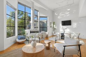 Bright Spacious & Comfortable Hayes Valley Condo