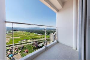 The 강릉 오션스테이 first