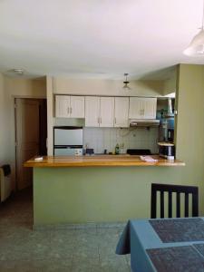 Luminoso departamento en Mendoza a pasos del centro