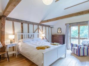 Colemans Farm Barn- Unique, Rustic & Peaceful Barn - Essex countryside