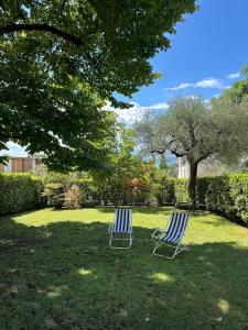 Apartment for 5 people with garden and private parking