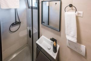 LuxStay Apartments APT2 - Private Parking