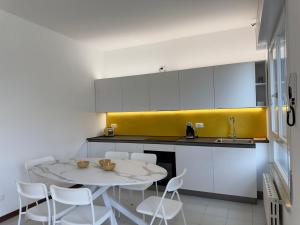 Apartment for 5 people with garden and private parking