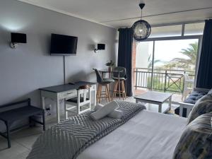 Brookes Hill Suites Bay Watch