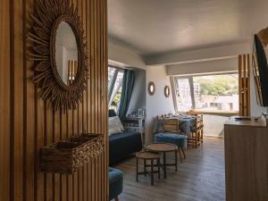 HOM I 2D1B RENACA PLAYA WIFI