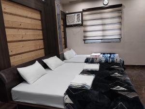 SRT Rajmahal Famliy Hotel Luxa RoadVARANSHI