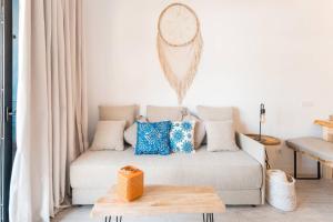 Luxury Beach - Heated pool & Beachfront access