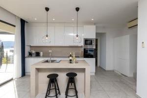 Villa White Palm Excelsior