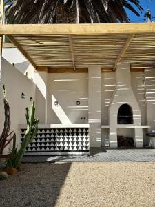 Chic and Modern Victorian Oasis in Sea Point