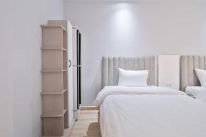 Bright 3-BR Apartment Stone Residence, New Cairo