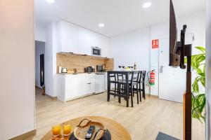 "Espacio Norma 1" con 1 Hab, AC & SmartTV en Las Ventas