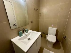 1 bedroom flat next to university