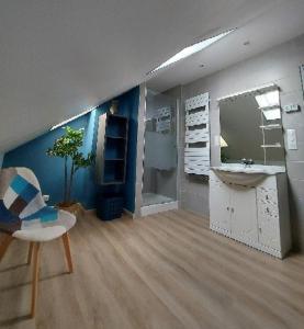 Chambre spacieuse climatisée - Petit déjeuner inclus