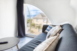 Agréable duplex, front de mer, balcon par Groom
