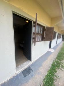 Apartamentos kitnet Praia Caraguá