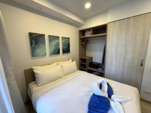 Private apartment at Skypark in Laguna by Lofty