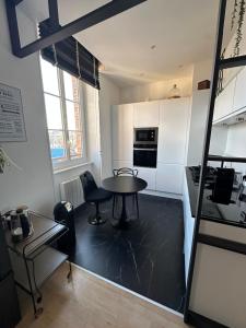 Magnifique T2 avec parking privatif proche Gare, salle de concert, centre ville